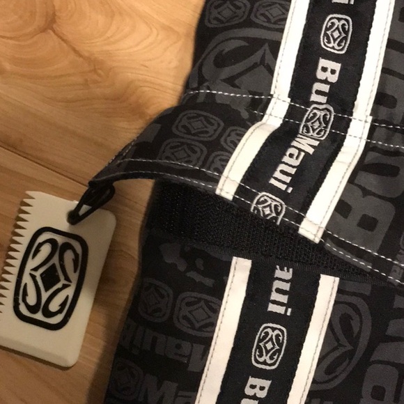 MAUI BUILT BOARD SHORTS - Picture 2 of 11